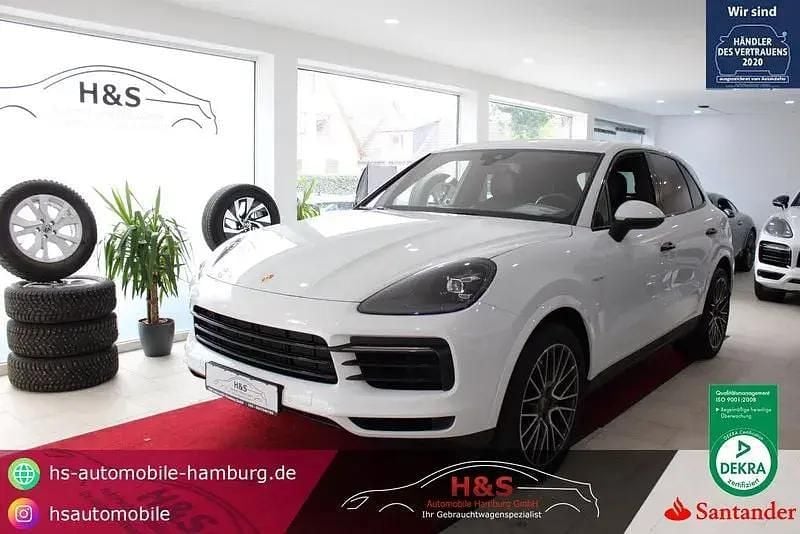 Weiss Gebraucht 2021 Porsche Cayenne SUV | 68.900 € (Superpreis) - Bild 1/4