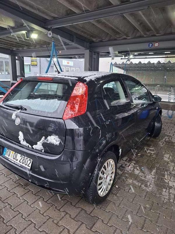 Gebraucht Fiat Grande Punto Active 65 PS (47 kW) 2009 Schwarz Kleinwagen