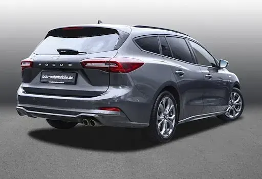Gebraucht Ford Focus ST-Line 155 PS (114 kW) 2024 Grau Limousine