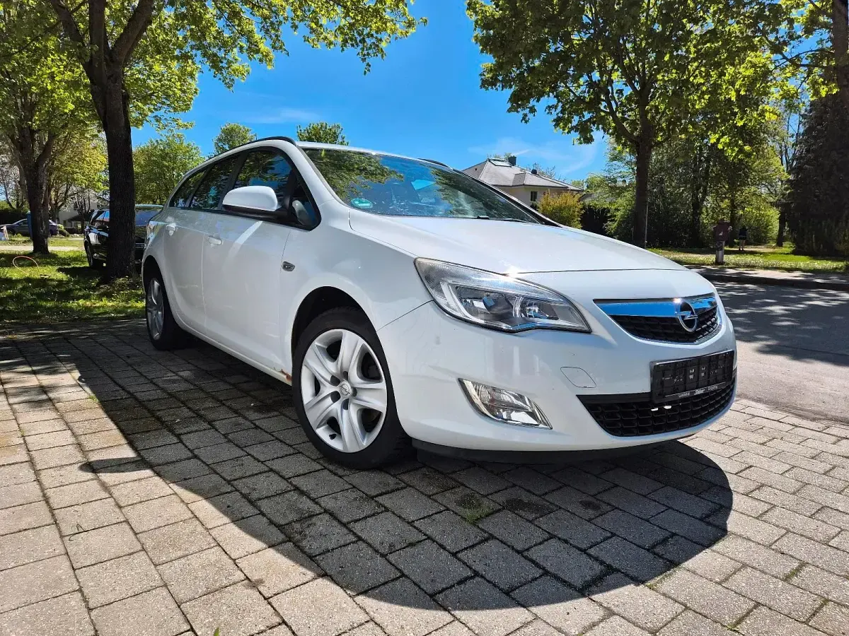 Occasion Opel Astra 160 ch (117 kW) 2011 Blanc Break