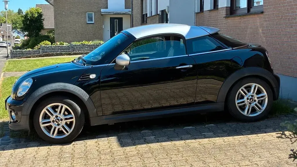 Gebraucht Mini Cooper 122 PS (89 kW) 2013 Schwarz Kleinwagen
