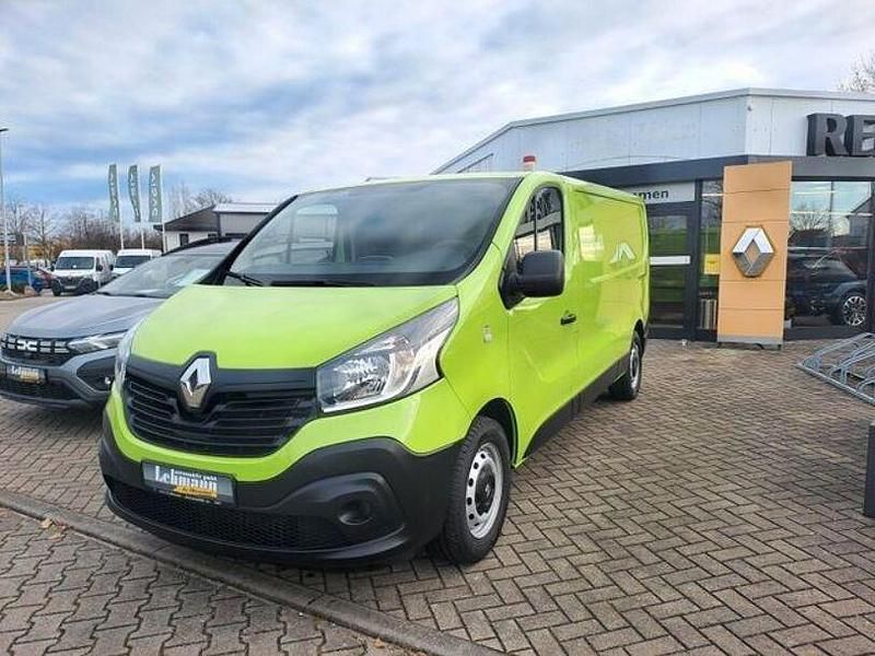 Grün Gebraucht 2018 Renault Trafic Van / Kleinbus | 14.450 € (Fairer Preis) - Bild 1/4