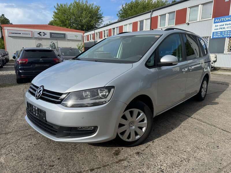 Reflexsilber metallic Gebraucht 2010 VW Sharan Trendline Van / Kleinbus | 7.999 € (Fairer Preis) - Bild 1/4