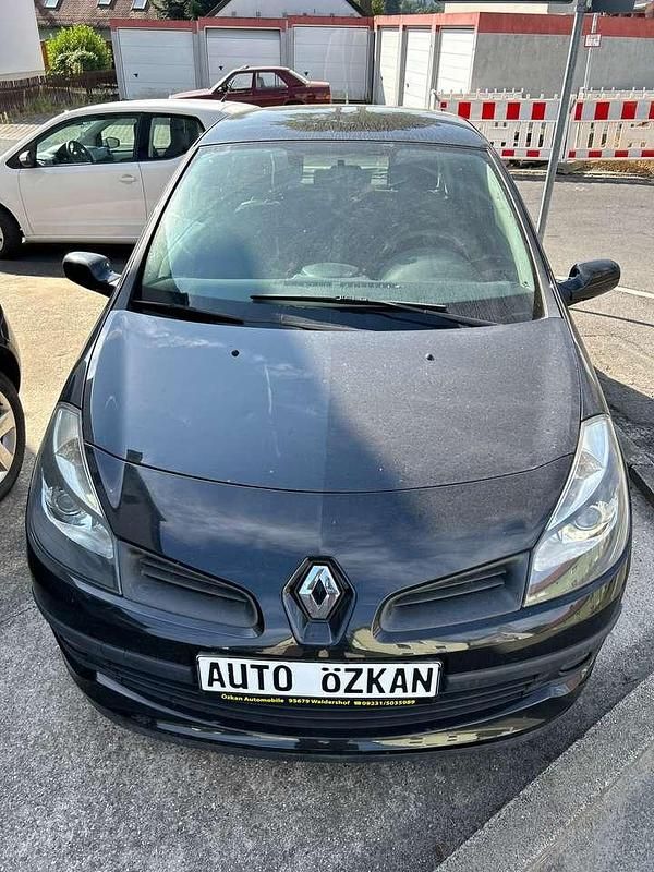 Gebraucht Renault Clio II Expression 75 PS (55 kW) 2006 Schwarz Limousine