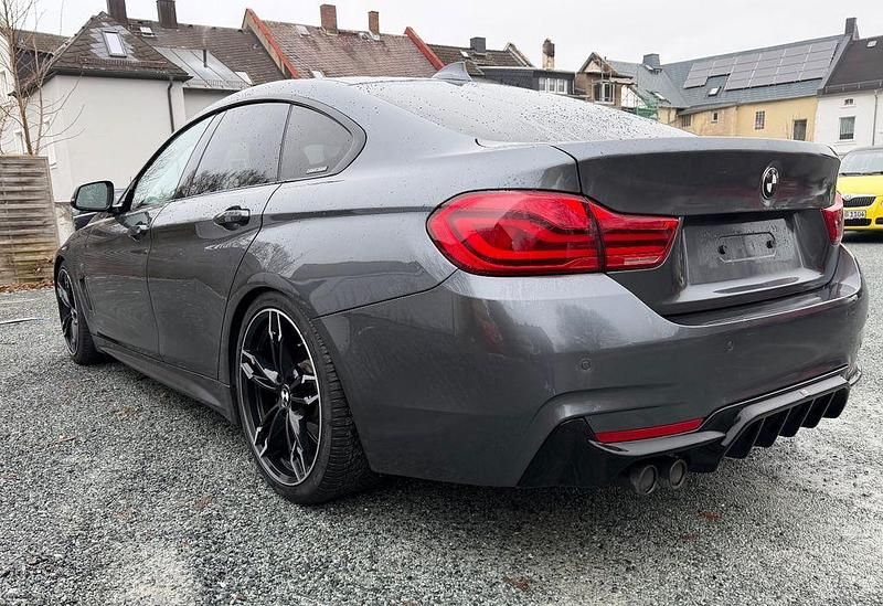 Grau Gebraucht 2019 BMW 420 M Sport Coupé | 21.600 € (Fairer Preis) - Bild 1/4