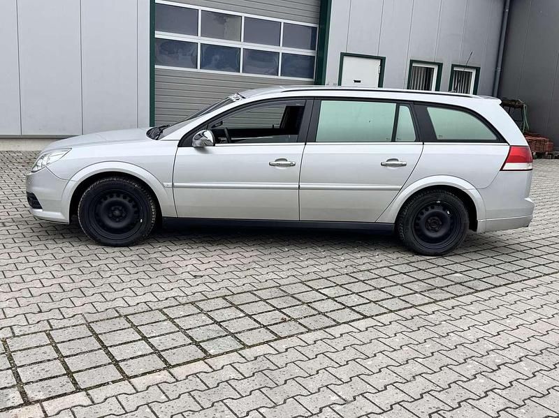 Gebraucht Opel Vectra Edition 150 PS (110 kW) 2005 Silber Kombi