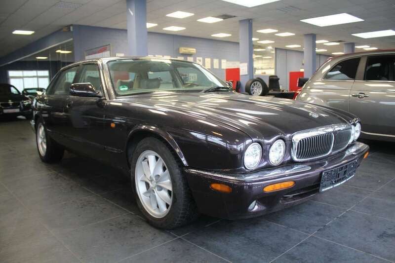 Gebraucht Jaguar XJ8 284 PS (208 kW) 1997 Violett Limousine