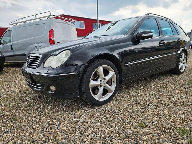 Gebraucht Mercedes C320 Avantgarde 218 PS (160 kW) 2004 Schwarz Limousine