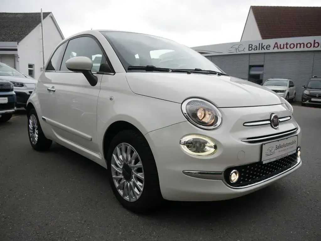 Gebraucht Fiat 500 Lounge 69 PS (50 kW) 2016 Gelato weiss Kleinwagen