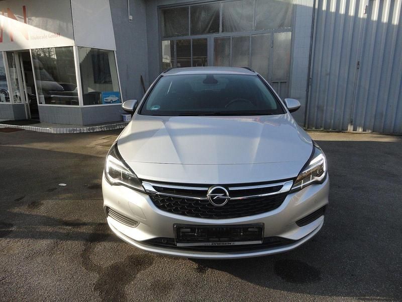 Gebraucht Opel Astra Edition 125 PS (91 kW) 2017 Silber Kombi