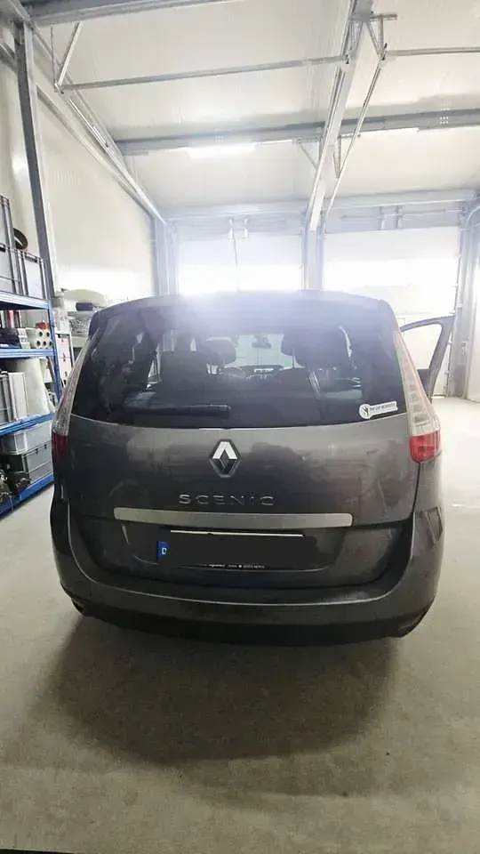 Gebraucht Renault Grand Scénic III Avantage 111 PS (81 kW) 2009 Grau Van / Kleinbus