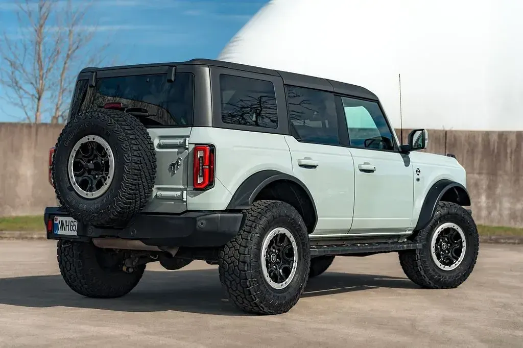 Occasion Ford Bronco Outer Banks 310 ch (228 kW) 2022 Gris SUV