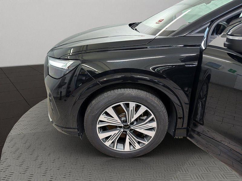 Gebraucht Audi Q4 e-tron Advanced 194 kW (265 PS) 2023 Mythosschwarz metallic SUV