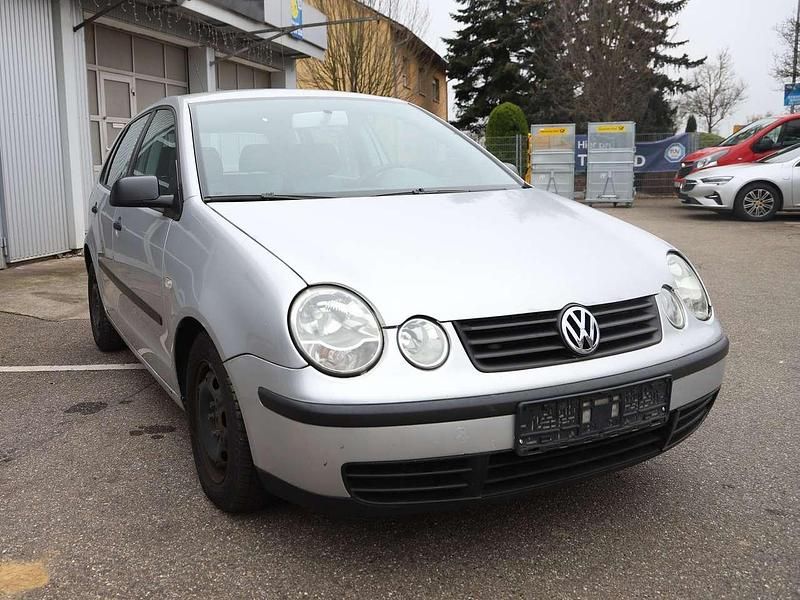 Gebraucht VW Polo Basis 64 PS (47 kW) 2003 Reflexsilber Kleinwagen