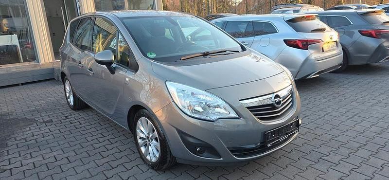 Gebraucht Opel Meriva Active 120 PS (88 kW) 2013 Braun Van / Kleinbus