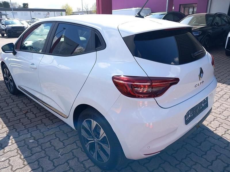 Gebraucht Renault Clio V Evolution 91 PS (66 kW) 2023 Weiss Kleinwagen