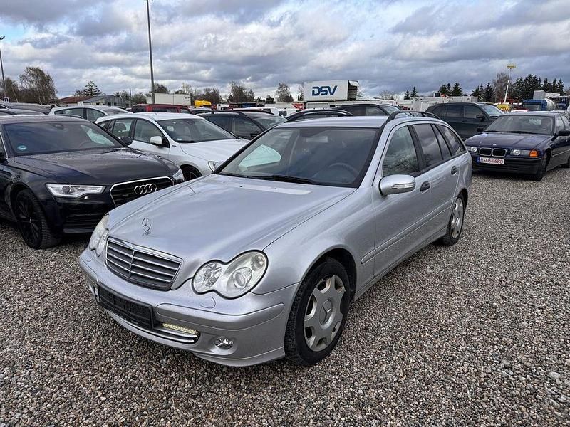 Gebraucht Mercedes C220 150 PS (110 kW) 2006 Silber Limousine