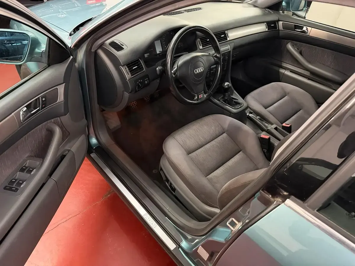 Używany Audi A6 2000 Zielony Kombi