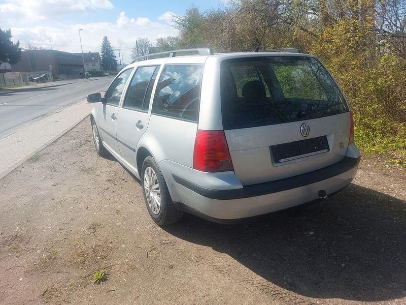 Gebraucht VW Golf IV Basis 105 PS (77 kW) 2000 Silber Kombi