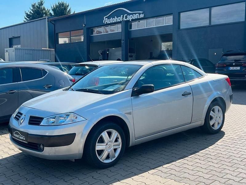 Silber Gebraucht 2005 Renault Mégane Cabriolet Dynamique Cabrio | 4.499 € (Teuer) - Bild 1/4