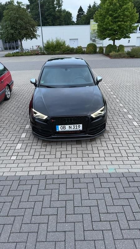 Schwarz Gebraucht 2013 Audi S3 Comfort Limousine | 19.500 € (Superpreis) - Bild 1/4