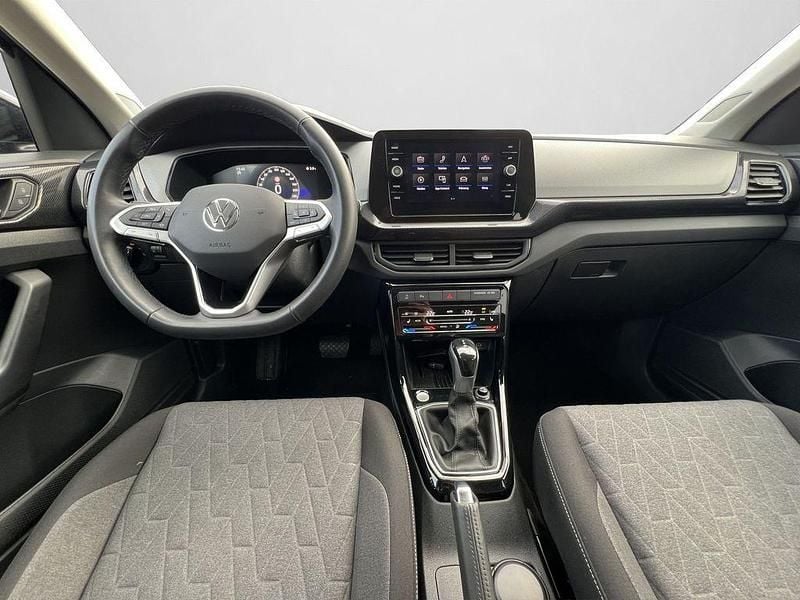 Gebraucht VW T-Cross 116 PS (85 kW) 2025 Reflexsilber metallic (metallic) SUV