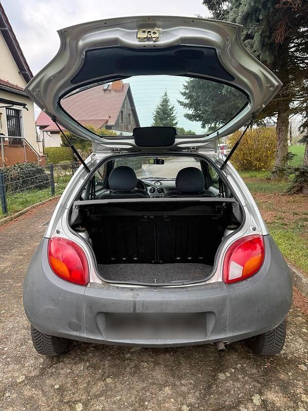 Usata Ford Ka 60 CV (44 kW) 2002 Argento Utilitaria