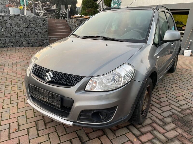 Gebraucht Suzuki SX4 135 PS (99 kW) 2012 Grau Kleinwagen