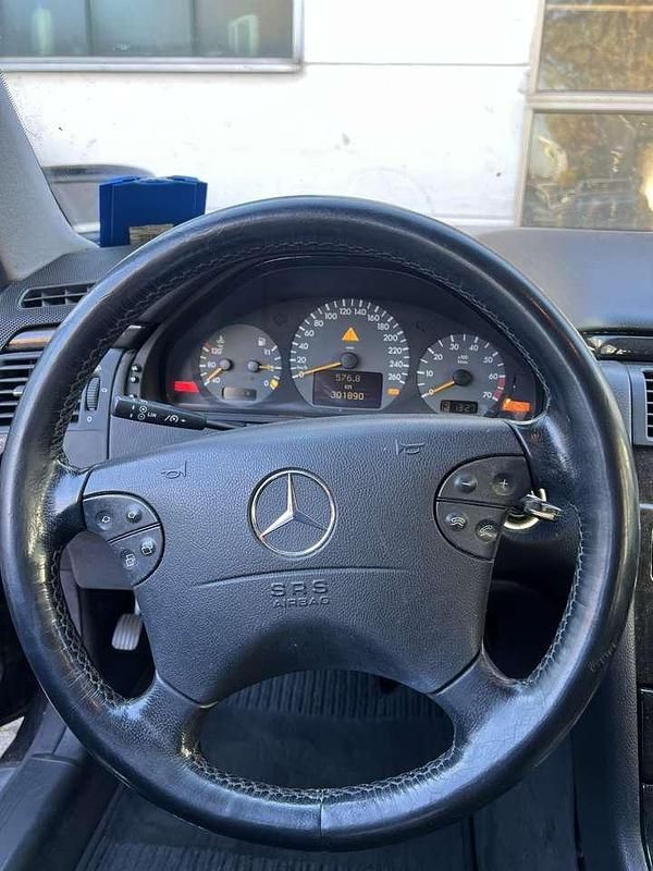 Gebraucht Mercedes E240 Elegance 170 PS (125 kW) 2000 Kombi