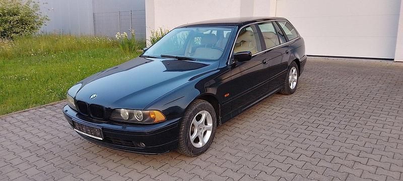 Gebraucht 2002 BMW 520 Kombi | 749 € (Superpreis) - Bild 1/4