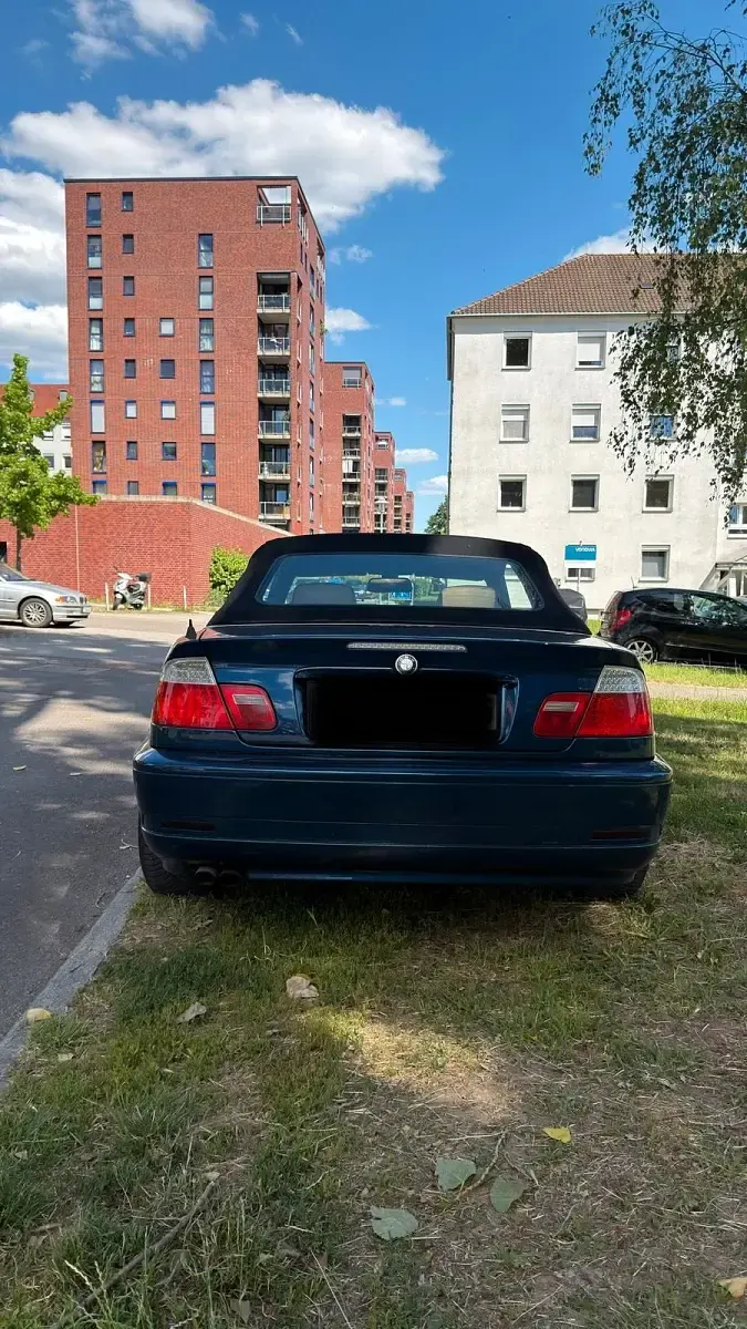 Gebraucht BMW 325 Cabriolet Basis 192 PS (141 kW) 2004 Blau Cabrio