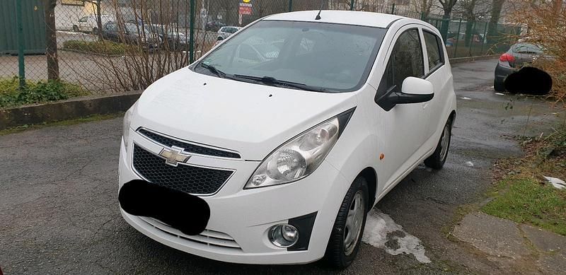 Weiß Gebraucht 2010 Chevrolet Spark LS Kleinwagen | 1.650 € (Fairer Preis) - Bild 1/4