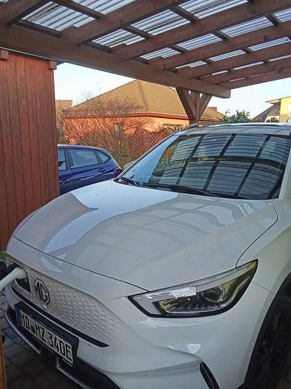 Weiß Gebraucht 2022 MG ZS Luxury SUV | 19.500 € (Fairer Preis) - Bild 1/2