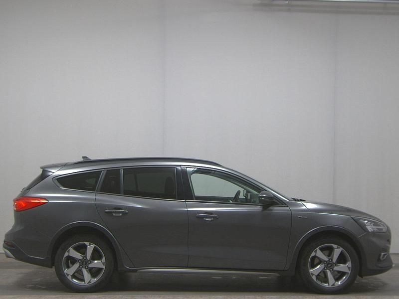 Grau Gebraucht 2020 Ford Focus Active Kombi | 14.980 € (Guter Preis) - Bild 1/4