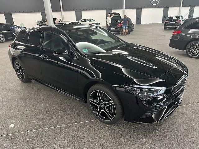 Gebraucht Mercedes E250 AMG line 163 PS (119 kW) 2023 Kombi