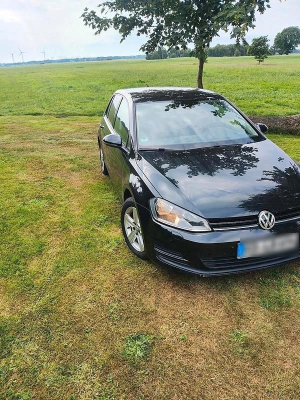 Schwarz Gebraucht 2014 VW Golf VII Limousine | 8.499 € (Guter Preis) - Bild 1/4