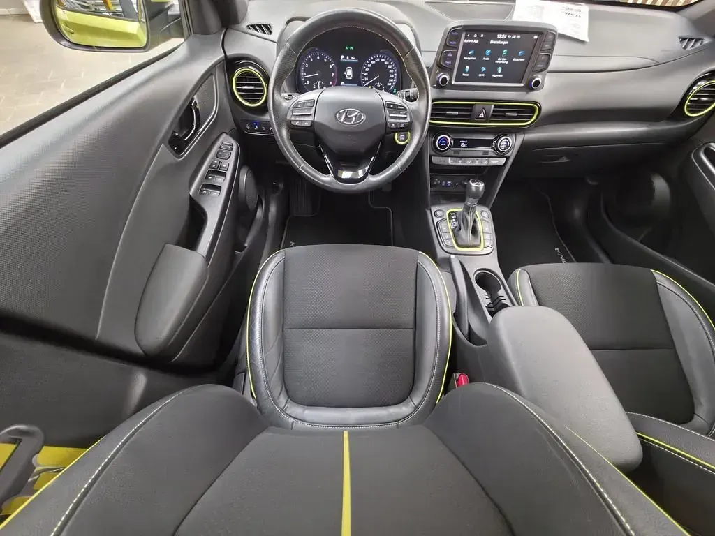 Gebraucht Hyundai Kona Style 177 PS (130 kW) 2019 Gelb SUV