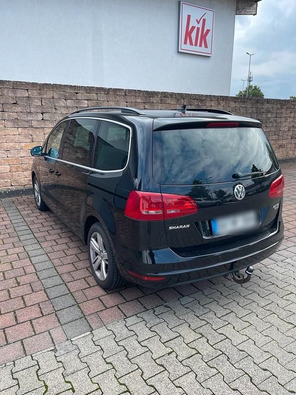 Schwarz Gebraucht 2012 VW Sharan Match Van / Kleinbus | 8.800 € (Fairer Preis) - Bild 1/4
