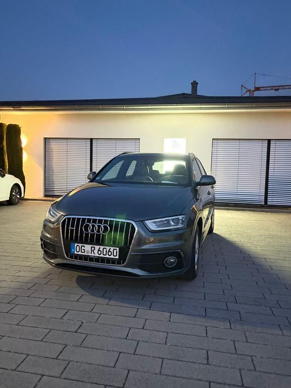Gebraucht Audi Q3 Sport 170 PS (125 kW) 2013 Grau SUV