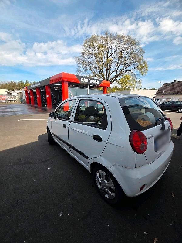 Gebraucht Chevrolet Matiz 52 PS (38 kW) 2009 Weiß Kleinwagen