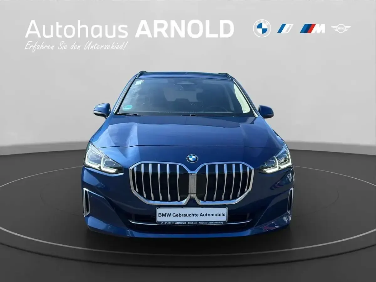 Gebraucht BMW 220 Active Tourer Comfort Edition 156 PS (114 kW) 2025 Phytonicblau Van / Kleinbus