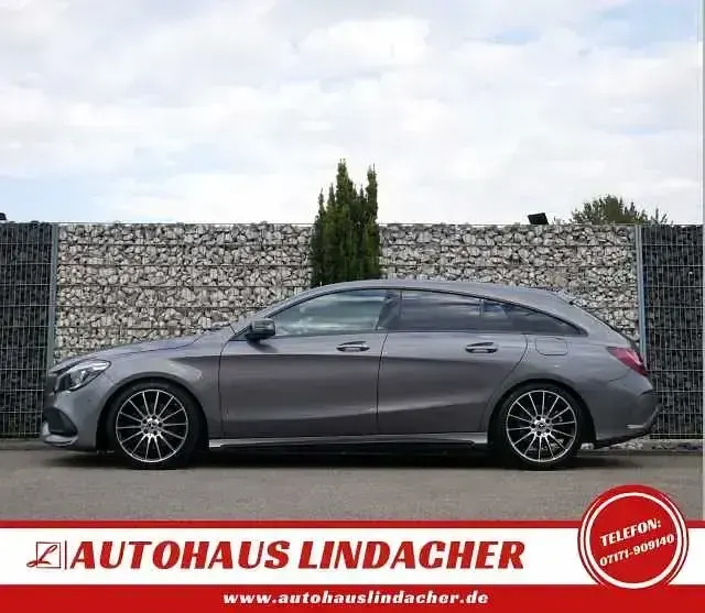 Gebraucht Mercedes CLA220 Shooting Brake AMG 177 PS (130 kW) 2017 Mountaingrau (metallic) Kombi