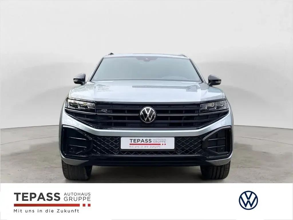 Neu VW Touareg Edition 286 PS (210 kW) 2026 Silber SUV