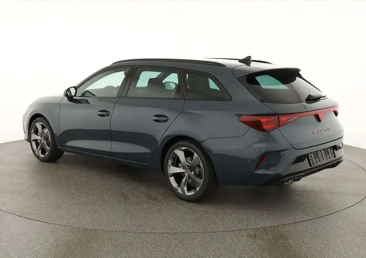 Neu Cupra Leon 204 PS (150 kW) 2026 Graphene grau metallic Kombi