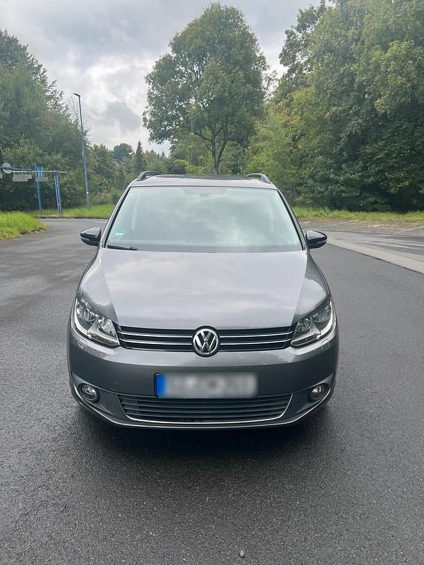 Gebraucht VW Touran Style 140 PS (102 kW) 2012 Grau Van / Kleinbus