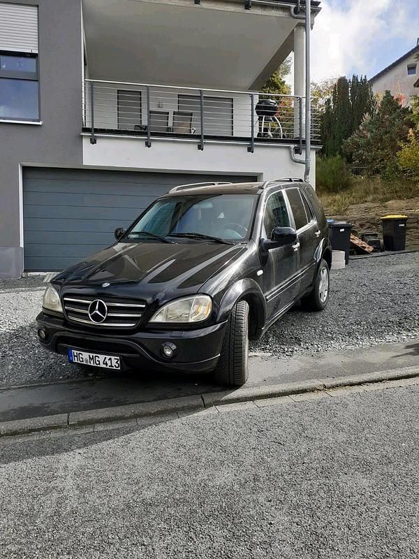 Gebraucht 2000 Mercedes ML55 AMG AMG SUV | 3.300 € - Bild 1/4
