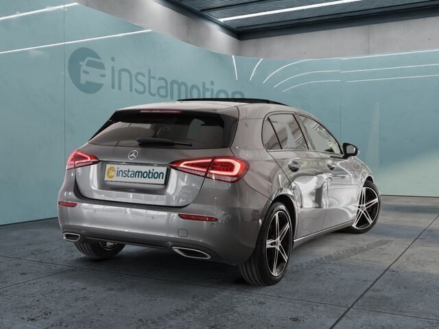 Grau Gebraucht 2019 Mercedes A250 Progressive Limousine | 27.180 € (Fairer Preis) - Bild 1/2