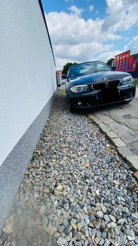 Schwarz Gebraucht 2011 BMW 118 Cabriolet Cabrio | 7.100 € (Guter Preis) - Bild 1/4