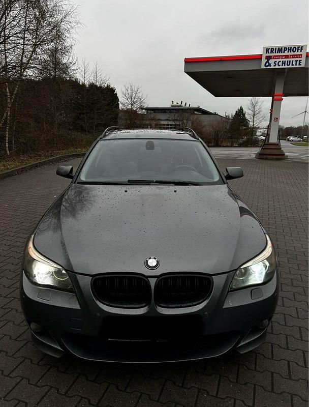 Gebraucht BMW 525 M Sport 177 PS (130 kW) 2005 Grau Kombi