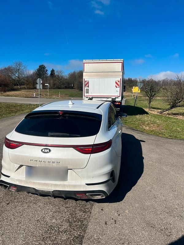 Gebraucht Kia ProCeed GT 204 PS (150 kW) 2019 Weiß Kombi